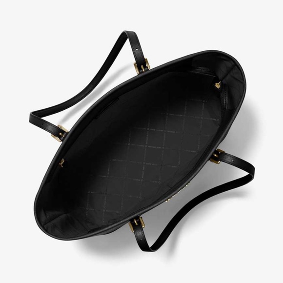 MICHAEL KORS
Jet Set Travel Large Top Zip Shoulder Tote Saffiano Leather
Black - Picture 4 of 16